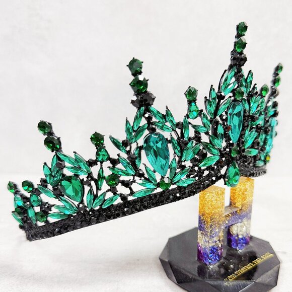 Black green Tiara, Gothic Wedding Headpiece, Black Queen Tiara, Costume Tiara main image 5